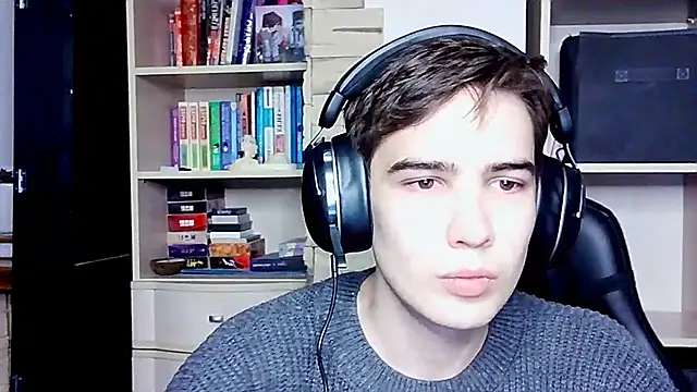  Chris Next Door  online show from 10-16-25, 03:02