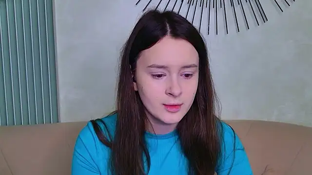 Snapshot of EvaSwen chatting on 03-25-26, 11:27 EvaSwen online show from 03-25-26, 11:27