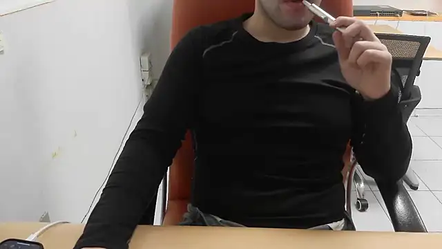 cazzo18cm3 online show from 12-16-25, 12:32