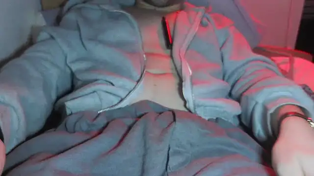 cazzo18cm3 online show from 02-02-26, 03:05