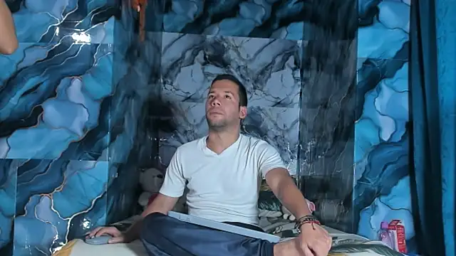 celesteyorucso1 online show from 10-06-25, 08:50