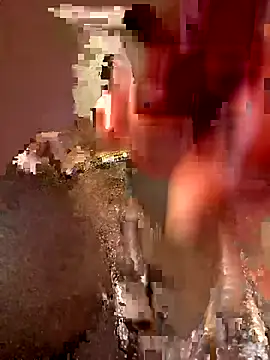 Snapshot of Wiw1 chatting on 10-16-25, 12:44 Wiw1 online show from 10-16-25, 12:44