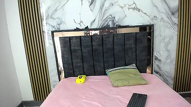 genesis and alex online show from 02-24-26, 01:09