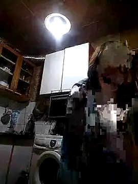 Snapshot of Apeesynka55211 chatting on 10-15-25, 06:08 Apeesynka55211 online show from 10-15-25, 06:08