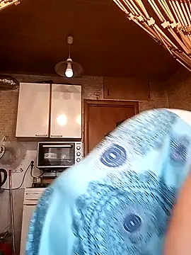 Snapshot of Apeesynka55211 chatting on 11-13-25, 07:40 Apeesynka55211 online show from 11-13-25, 07:40