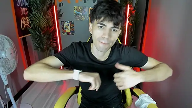 Snapshot of JaremyHarris chatting on 10-11-25, 10:36 JaremyHarris online show from 10-11-25, 10:36