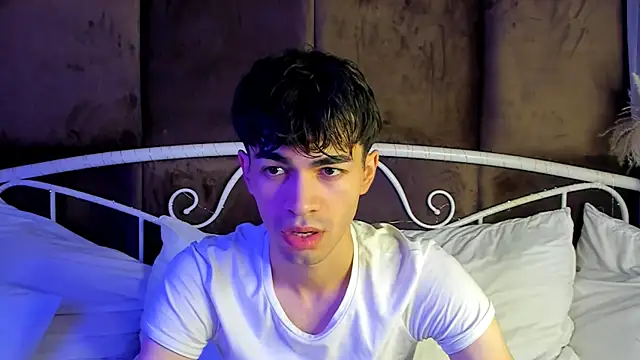 Snapshot of JaremyHarris chatting on 10-17-25, 11:24 JaremyHarris online show from 10-17-25, 11:24