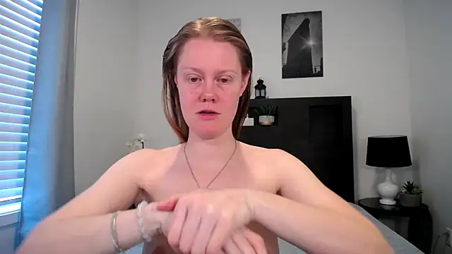 Snapshot of naughtyfox89 chatting on 02-16-26, 08:49 naughtyfox89 online show from 02-16-26, 08:49