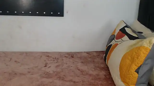 Snapshot of Black-RoseX chatting on 10-24-25, 03:30 Black-RoseX online show from 10-24-25, 03:30