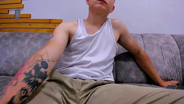tayler m online show from 09-29-25, 06:24