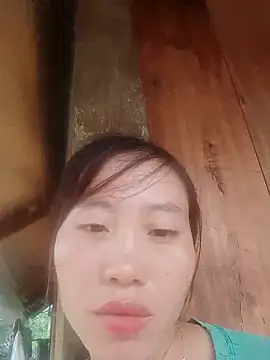 Snapshot of pham-xinh01 chatting on 09-30-25, 04:17 pham-xinh01 online show from 09-30-25, 04:17