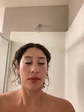 Snapshot of wettt188 chatting on 11-01-25, 10:39 wettt188 online show from 11-01-25, 10:39