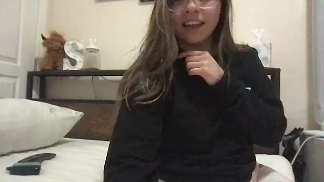 bunnygorl12 online show from 12-01-25, 03:44