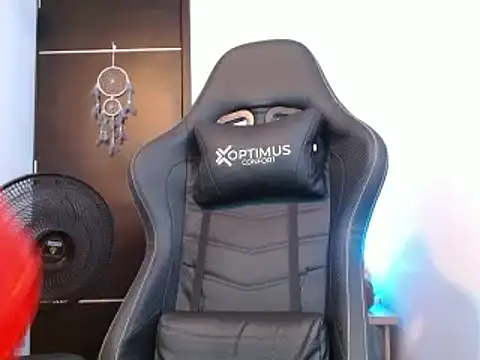 Snapshot of Angel_blackhot chatting on 03-04-26, 12:05 Angel blackhot online show from 03-04-26, 12:05