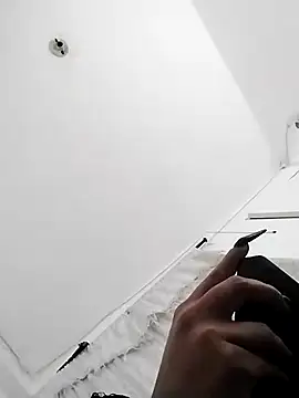 Snapshot of RobertaxGutierrez chatting on 10-14-25, 07:09 RobertaxGutierrez online show from 10-14-25, 07:09