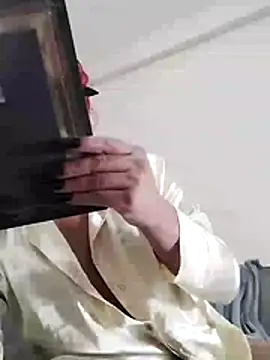 Snapshot of RobertaxGutierrez chatting on 11-10-25, 03:16 RobertaxGutierrez online show from 11-10-25, 03:16