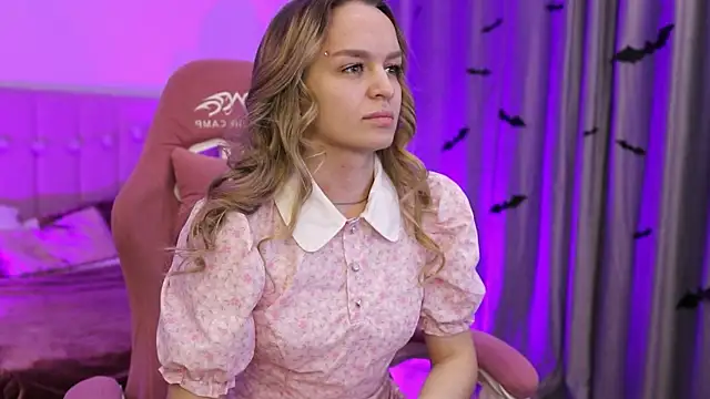 Snapshot of KathyRossi chatting on 10-22-25, 06:57 KathyRossi online show from 10-22-25, 06:57