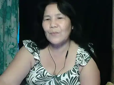 Snapshot of milagrose_rose chatting on 05-15-26, 11:34 milagrose rose online show from 05-15-26, 11:34