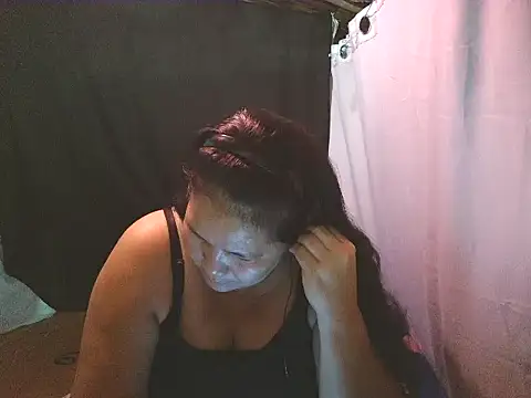 Snapshot of milagrose_rose chatting on 05-21-26, 04:25 milagrose rose online show from 05-21-26, 04:25