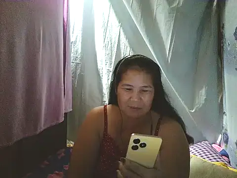 Snapshot of milagrose_rose chatting on 05-29-26, 10:19 milagrose rose online show from 05-29-26, 10:19