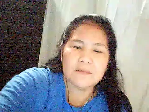 Snapshot of milagrose_rose chatting on 06-06-26, 03:44 milagrose rose online show from 06-06-26, 03:44