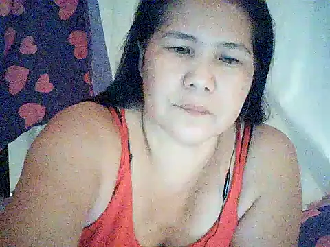 Snapshot of milagrose_rose chatting on 06-08-26, 12:47 milagrose rose online show from 06-08-26, 12:47