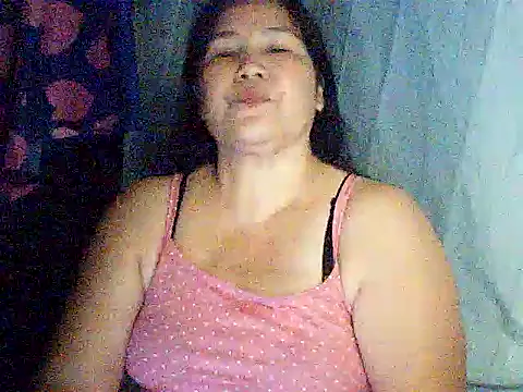 Snapshot of milagrose_rose chatting on 06-10-26, 12:26 milagrose rose online show from 06-10-26, 12:26