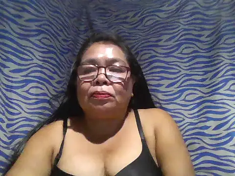Snapshot of cris_tita chatting on 06-10-26, 01:54 cris tita online show from 06-10-26, 01:54