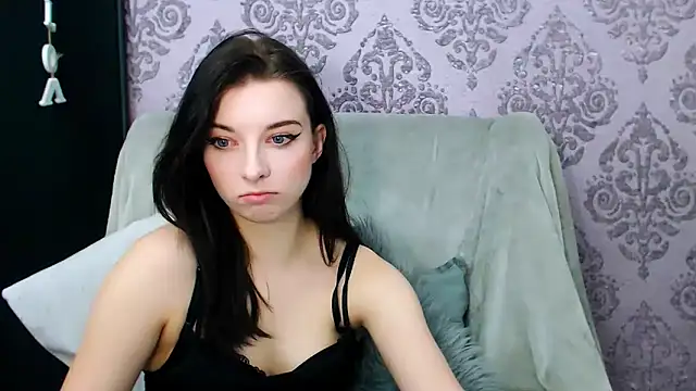 DominantLuna online show from 01-06-26, 03:49