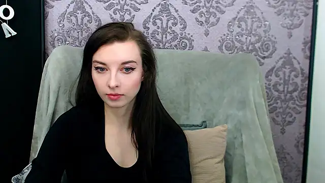 DominantLuna online show from 05-12-26, 07:33
