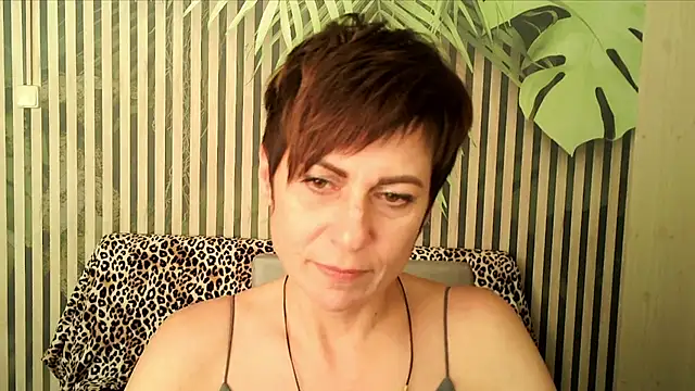 Ashley Brookss online show from 10-01-25, 01:28