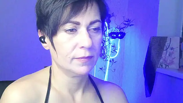 Snapshot of Ashley_Brookss chatting on 11-11-25, 09:48 Ashley Brookss online show from 11-11-25, 09:48