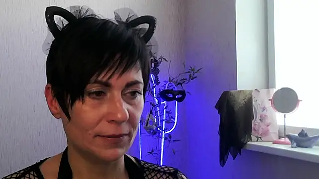 Snapshot of Ashley_Brookss chatting on 11-15-25, 11:18 Ashley Brookss online show from 11-15-25, 11:18