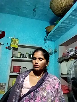 Snapshot of Mohni_cute chatting on 10-15-25, 12:33 Mohni cute online show from 10-15-25, 12:33