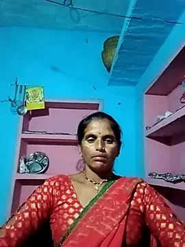 Snapshot of Mohni_cute chatting on 10-17-25, 03:36 Mohni cute online show from 10-17-25, 03:36