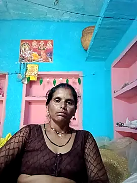 Snapshot of Mohni_cute chatting on 10-21-25, 10:38 Mohni cute online show from 10-21-25, 10:38