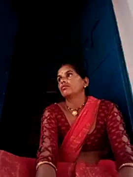 Snapshot of Mohni_cute chatting on 10-22-25, 12:16 Mohni cute online show from 10-22-25, 12:16