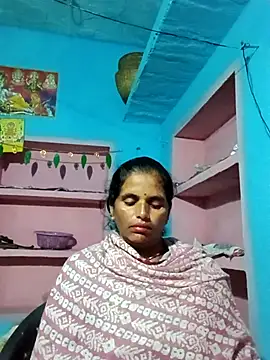 Snapshot of Mohni_cute chatting on 10-28-25, 12:58 Mohni cute online show from 10-28-25, 12:58