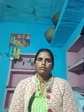 Snapshot of Mohni_cute chatting on 11-15-25, 01:14 Mohni cute online show from 11-15-25, 01:14