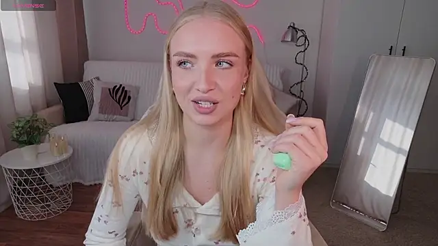 TessaGrays online show from 03-15-26, 09:59