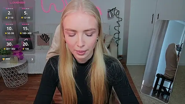 TessaGrays online show from 05-03-26, 09:04