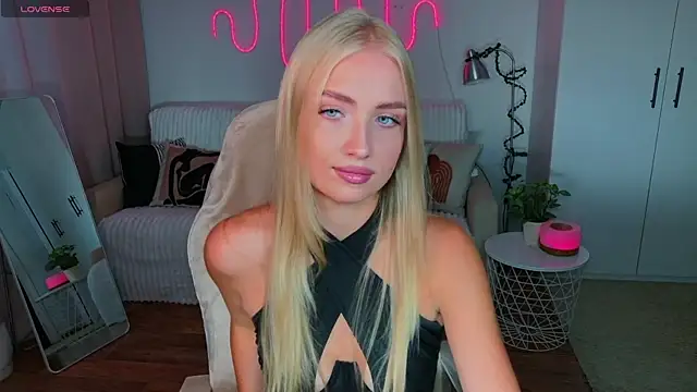TessaGrays online show from 07-02-26, 02:23
