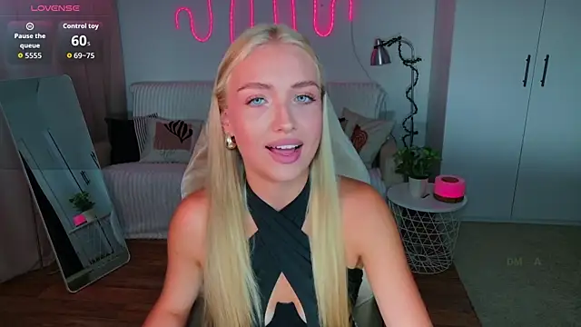 TessaGrays online show from 07-07-26, 02:32