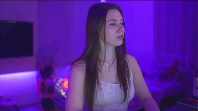 Snapshot of CandyStorm chatting on 02-11-26, 03:11 CandyStorm online show from 02-11-26, 03:11