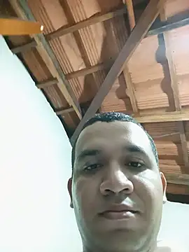 Roberto27051 online show from 06-04-26, 03:12