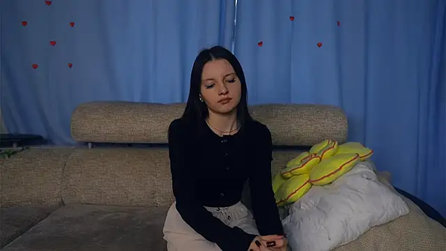 Snapshot of JanellHousen chatting on 10-06-25, 07:39 JanellHousen online show from 10-06-25, 07:39