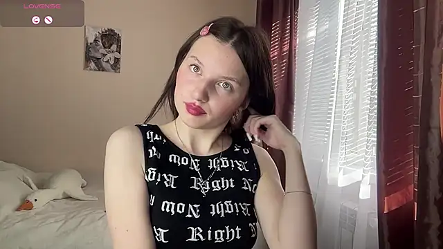 JanellHousen online show from 06-07-26, 04:05
