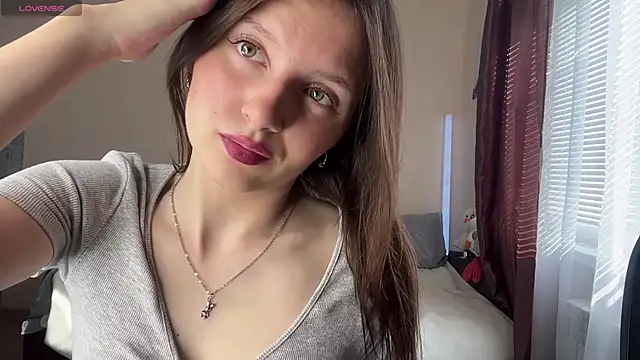 JanellHousen online show from 07-11-26, 05:10