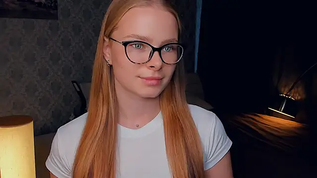 Snapshot of LibbyVenzeio chatting on 10-08-25, 07:06 LibbyVenzeio online show from 10-08-25, 07:06