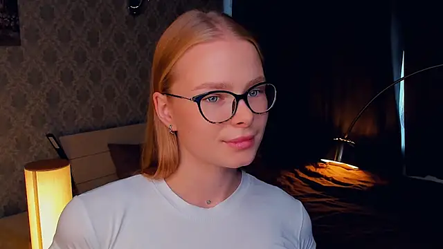 Snapshot of LibbyVenzeio chatting on 10-10-25, 07:07 LibbyVenzeio online show from 10-10-25, 07:07